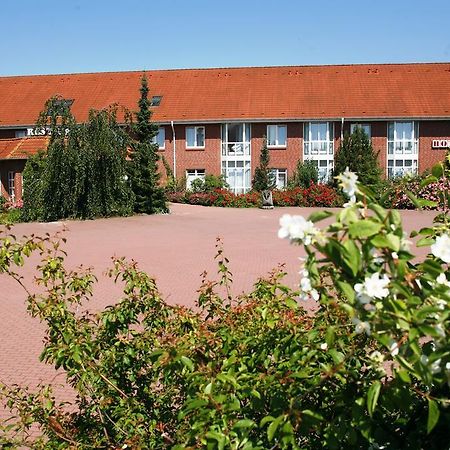 Hotel Weide Satow Екстериор снимка
